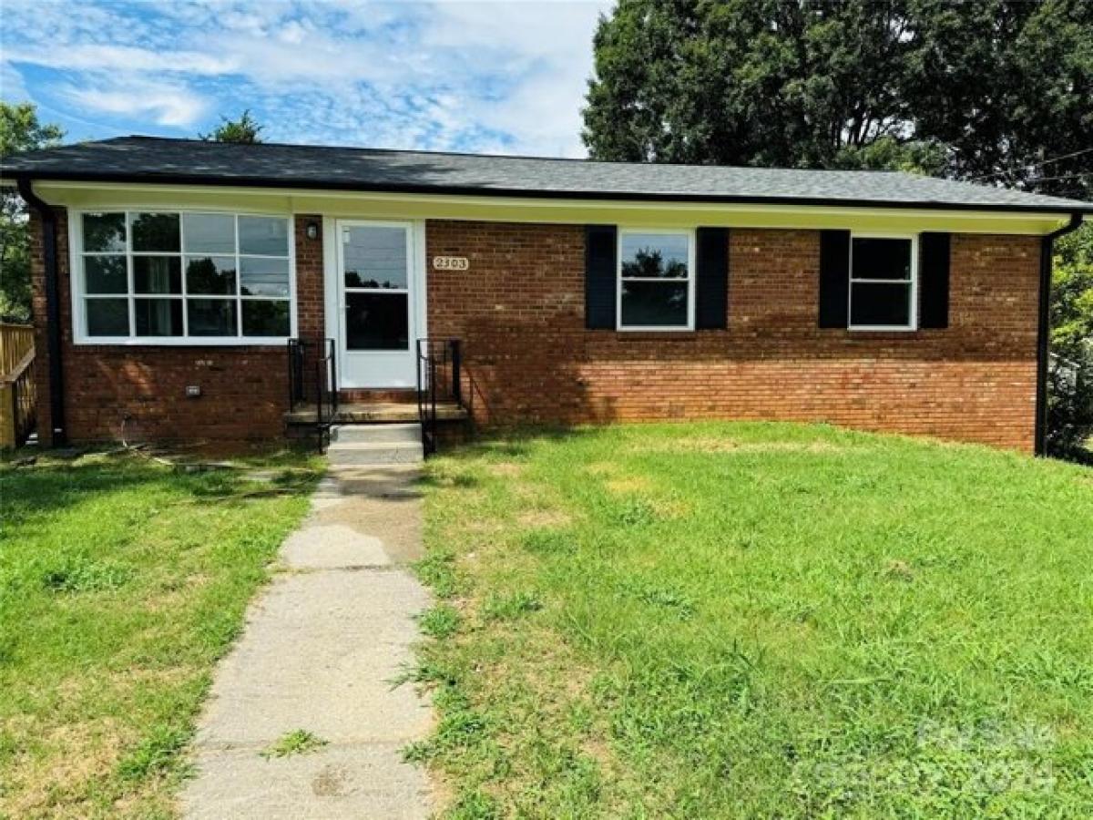 3 Schlafzimmer Haus in Kannapolis, USA, Nr. 439170