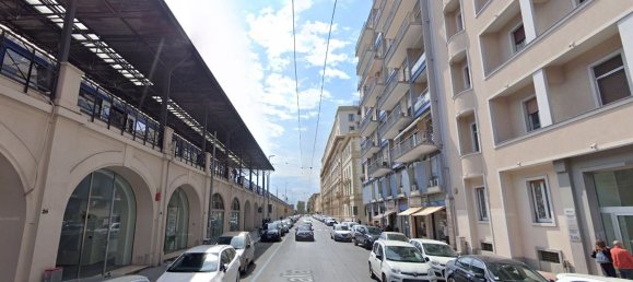 Apartamento T4 em Bari, Italy N.º 325458 8