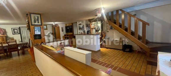 3 bedrooms House in Pescara, Italy No. 211171 2