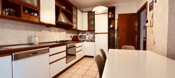 2 bedrooms Apartment in Casatenovo, Italy No. 378836 6