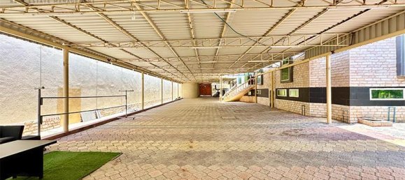 10 bedrooms Villa in Seih Al Uraibi, UAE No. 25046 24