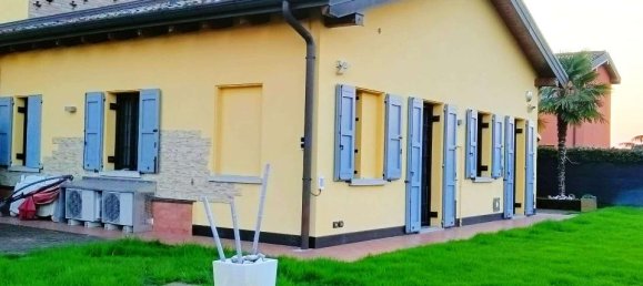 5 rooms Villa in Modena, Italy No. 40354 34