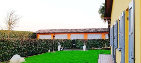 5 rooms Villa in Modena, Italy No. 40354 31