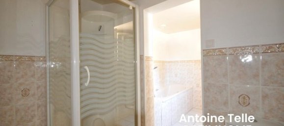 Casa de 4 dormitorios en Catillon-sur-Sambre, France No. 42853 2