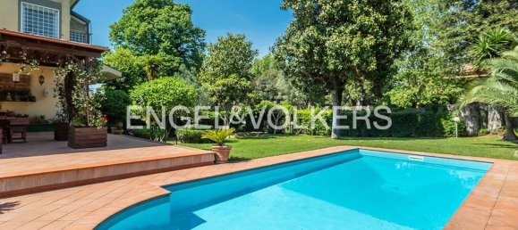 Дом с 7 комнатами в Рим, Италия № 139879 3