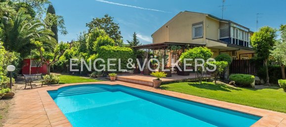 Дом с 7 комнатами в Рим, Италия № 139879 4