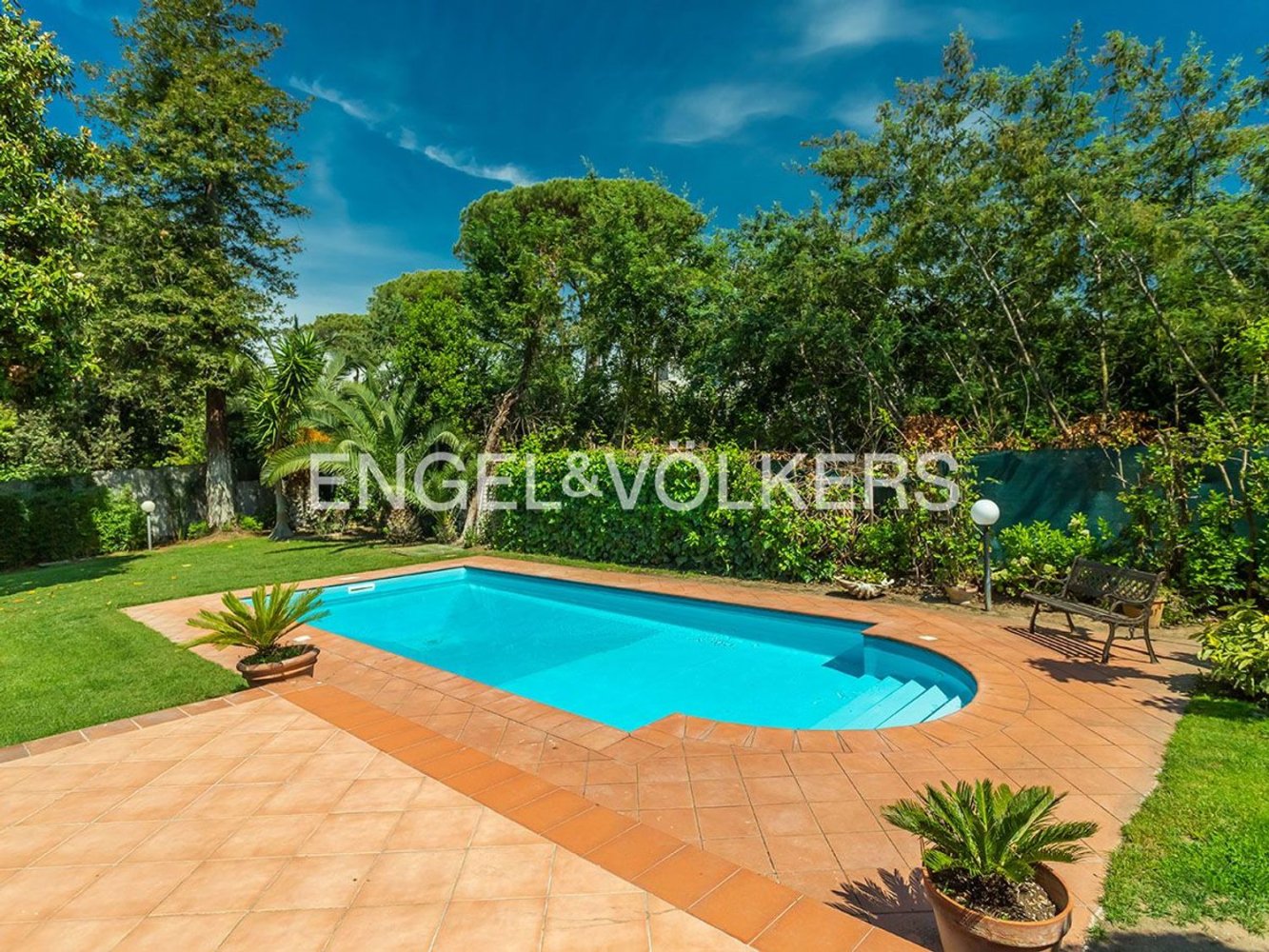 Дом с 7 комнатами в Рим, Италия № 139879