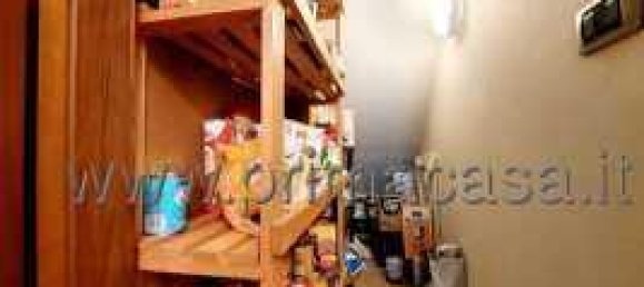 Дом с 5 комнатами в Карпи, Италия № 16384 15