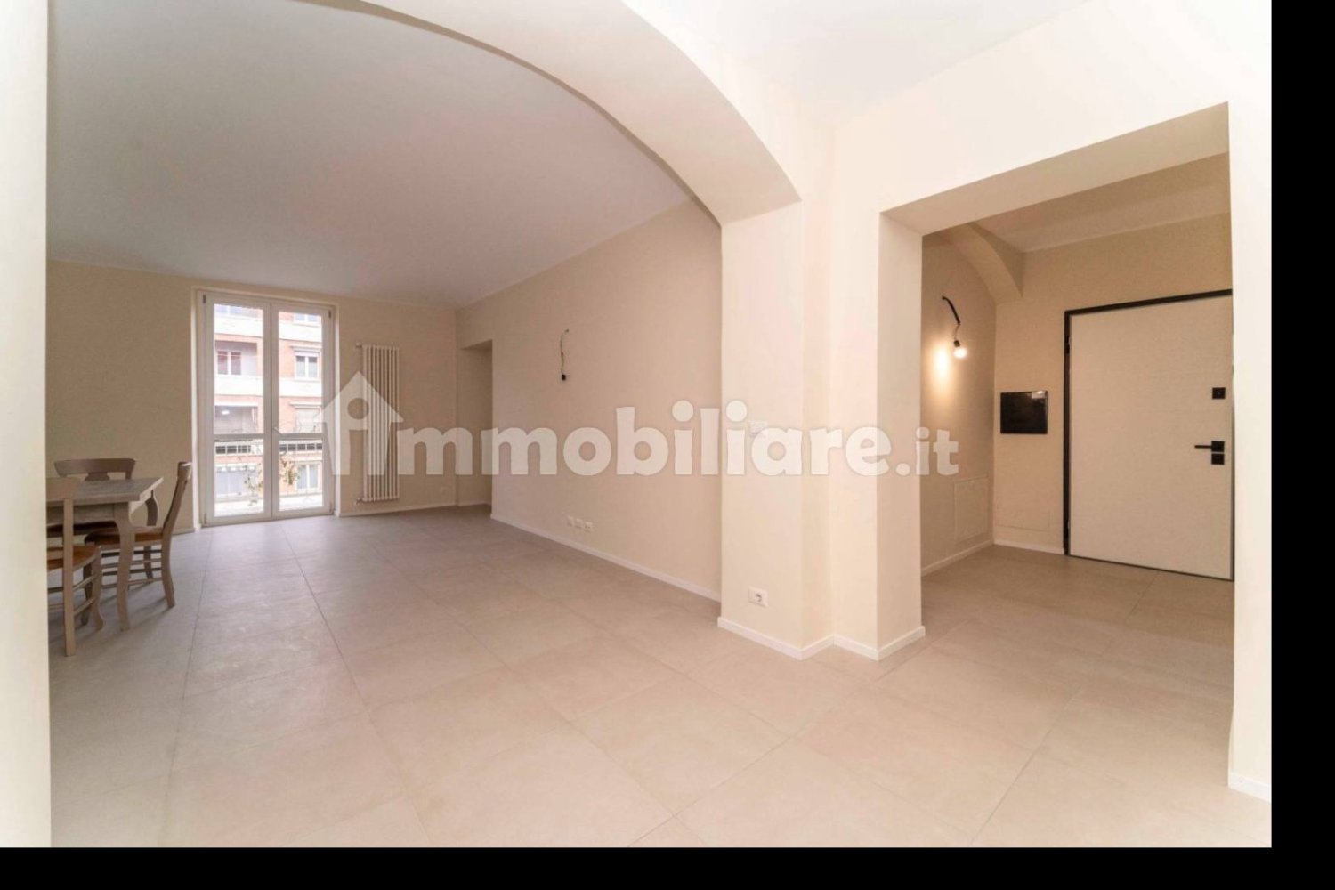 3 bedrooms Apartment in Turin, Italy No. 195275