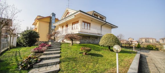 6 bedrooms Villa in Volpiano, Italy No. 311272 15