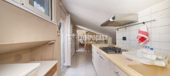 2 rooms Apartment in Rome, Italy No. 98441 7