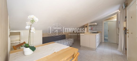 2 rooms Apartment in Rome, Italy No. 98441 13