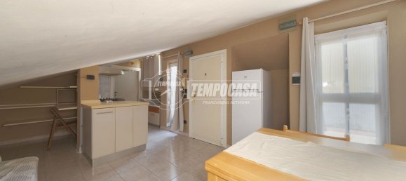 2 rooms Apartment in Rome, Italy No. 98441 11