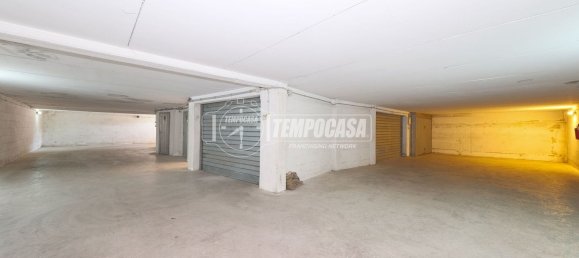 2 rooms Apartment in Rome, Italy No. 98441 24