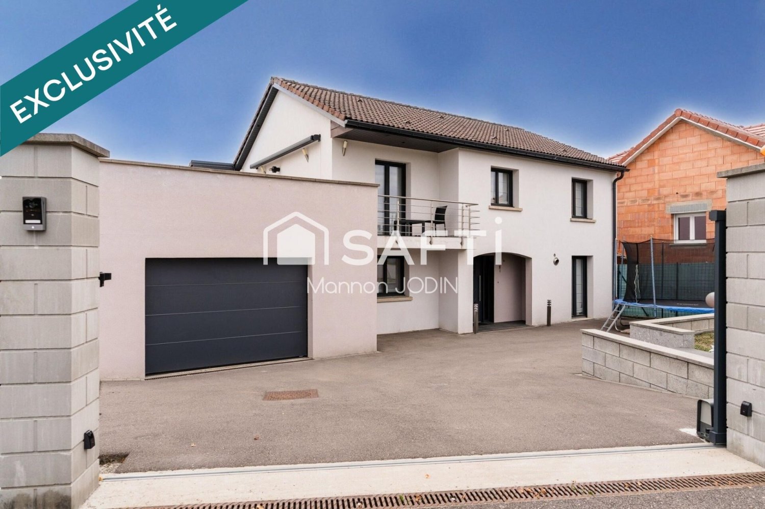 Дом с 5 спальнями в Эттанж-Гранд, Франция № 327256