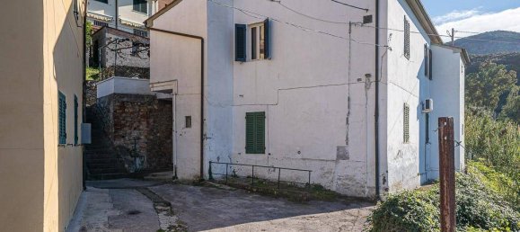 2 bedrooms Apartment in Gavorrano, Italy No. 91104 4