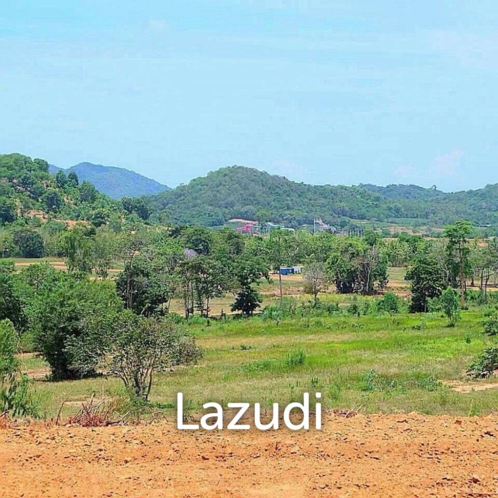  Commercial property in Pattaya, Thailand No. 23828