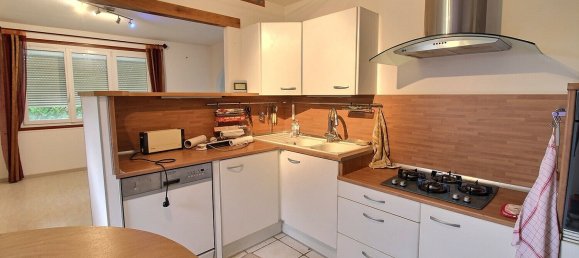 2 bedrooms House in Epernon, France No. 41463 5