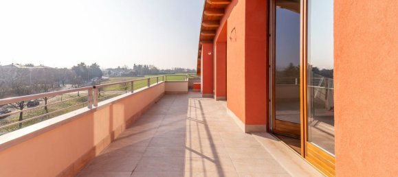 3 rooms Penthouse in Parma, Italy No. 225864 21