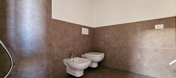 3 rooms Penthouse in Parma, Italy No. 225864 30