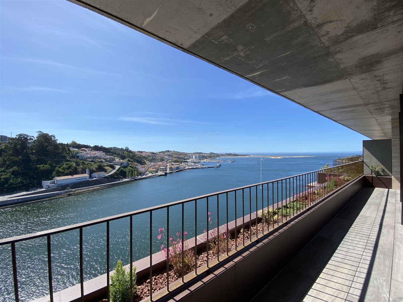 4 غرف نوم شقة في Porto, Portugal رقم 107950