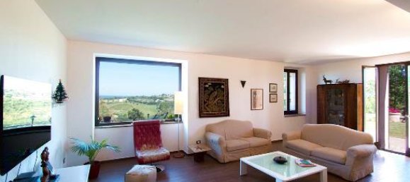 Casa de 5 dormitorios en Porto San Giorgio, Italy No. 179432 7