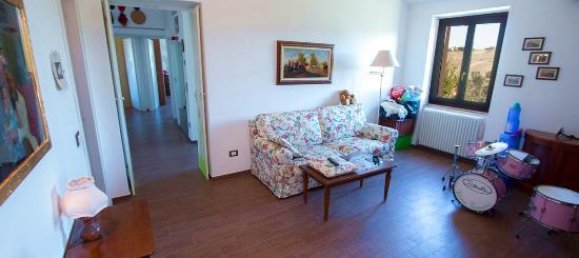 Casa de 5 dormitorios en Porto San Giorgio, Italy No. 179432 16