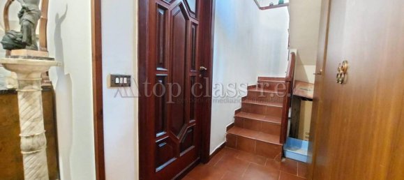 5غرفة شقة في Pozzuoli, Italy رقم 28820 24