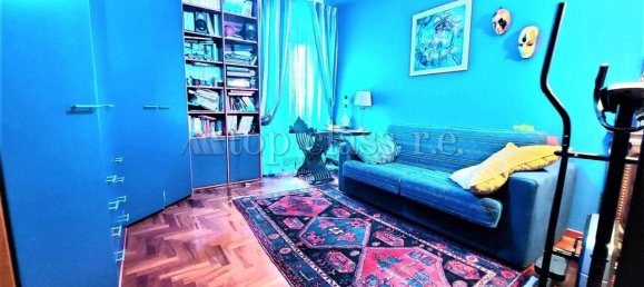 5غرفة شقة في Pozzuoli, Italy رقم 28820 31