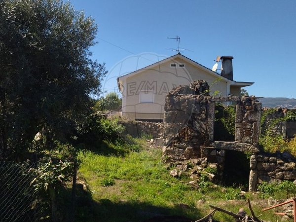 400m² Land in Viseu, Portugal No. 45958