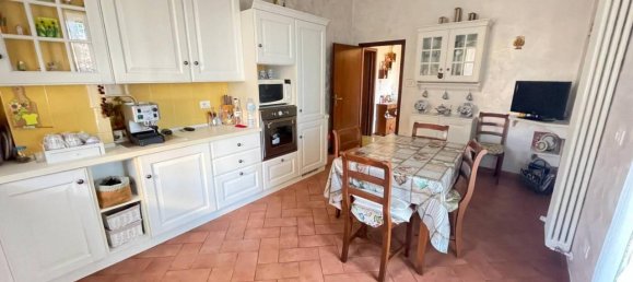 4-salle Appartement à Castenaso, Italy No. 33176 2