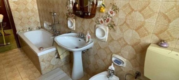 4-salle Appartement à Castenaso, Italy No. 33176 13