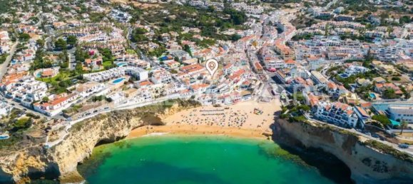 4 bedrooms House in Lagoa, Portugal No. 134798 5