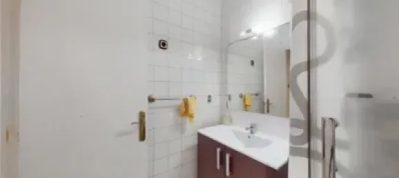 Apartamento de 3 dormitorios en Comunidad Autónoma Vasca, Spain No. 169356 4