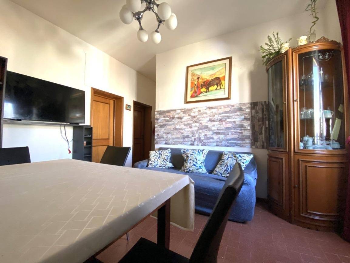 3 bedrooms Apartment in Terni, Italy No. 168250