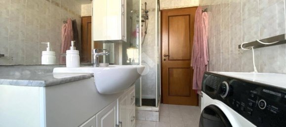 3 bedrooms Apartment in Terni, Italy No. 168250 12