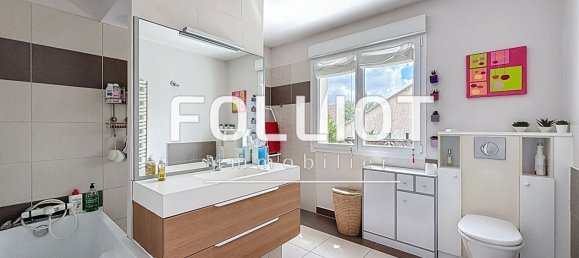 5 bedrooms House in Saint-Pair-sur-Mer, France No. 288580 9