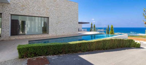 Дом с 5 спальнями в Пейя, Кипр № 15044 8