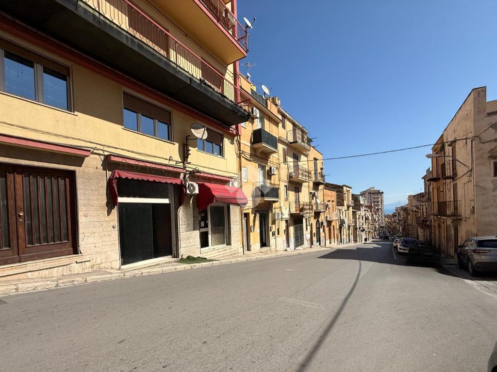 Apartamento T2 em Termini Imerese, Italy N.º 44563