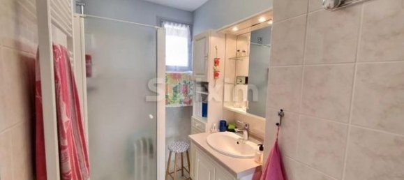 Casa de 3 dormitorios en Clamecy, France No. 353323 12