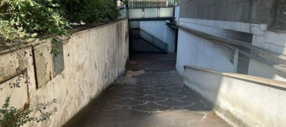 Квартира с 4 комнатами в Рим, Италия № 32399 7