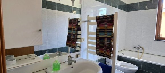 6 bedrooms House in Bronte, Italy No. 334338 25