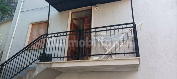 2 bedrooms Apartment in Lauria, Italy No. 29791 2