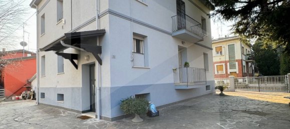 4 rooms Apartment in Castelnuovo Rangone, Italy No. 28619 4