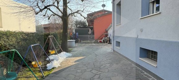 4 rooms Apartment in Castelnuovo Rangone, Italy No. 28619 5