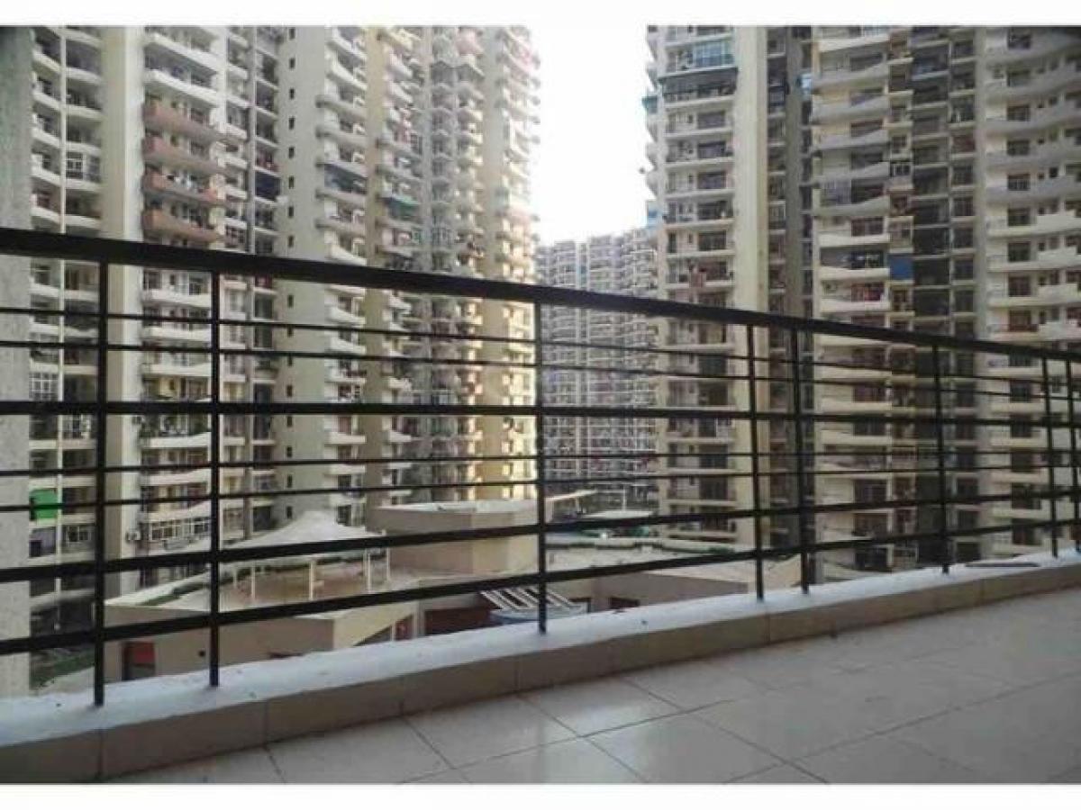 3 bedrooms House in Ghaziabad, India No. 56491