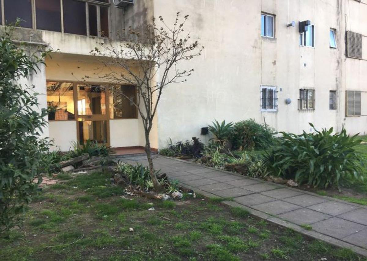 2 bedrooms Apartment in Hurlingham, Argentina No. 66445