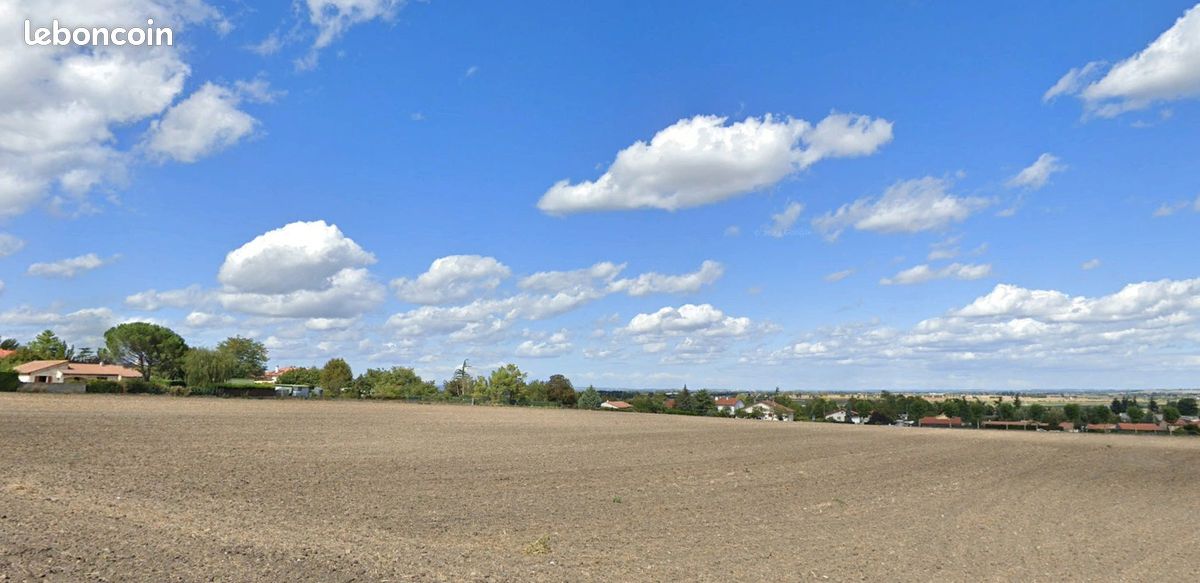 Grundstück in Lempdes, France 465m², Nr. 285300