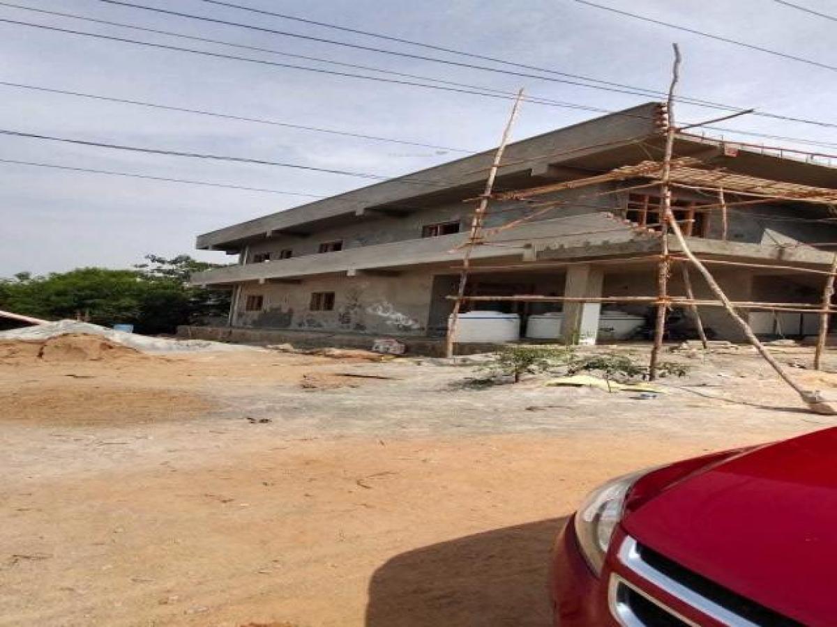 Casa de 3 dormitorios en Hyderabad, India No. 16313