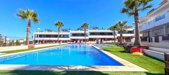 Adosado de 3 dormitorios en Torrevieja, Spain No. 182015 35